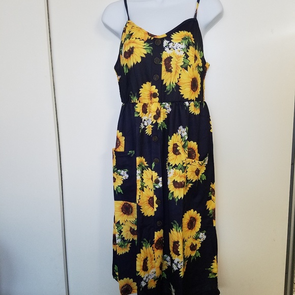 no brand Dresses & Skirts - 🌻Navy Blue Sunflower Sundress